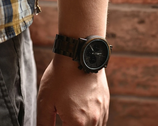 Engraving ideas sales for boyfriend watch